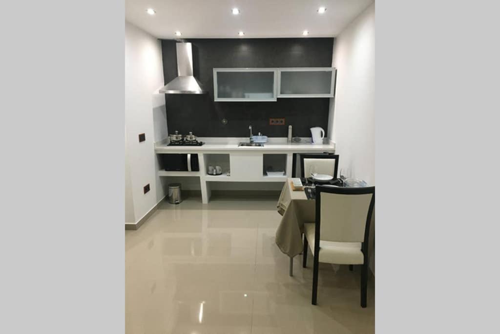 Garage Apartment Mindelo
